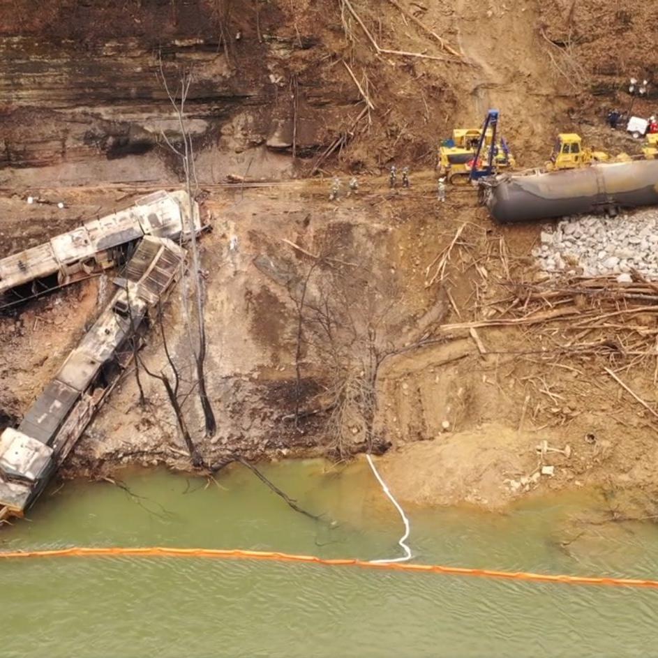 Train derailment.jpg